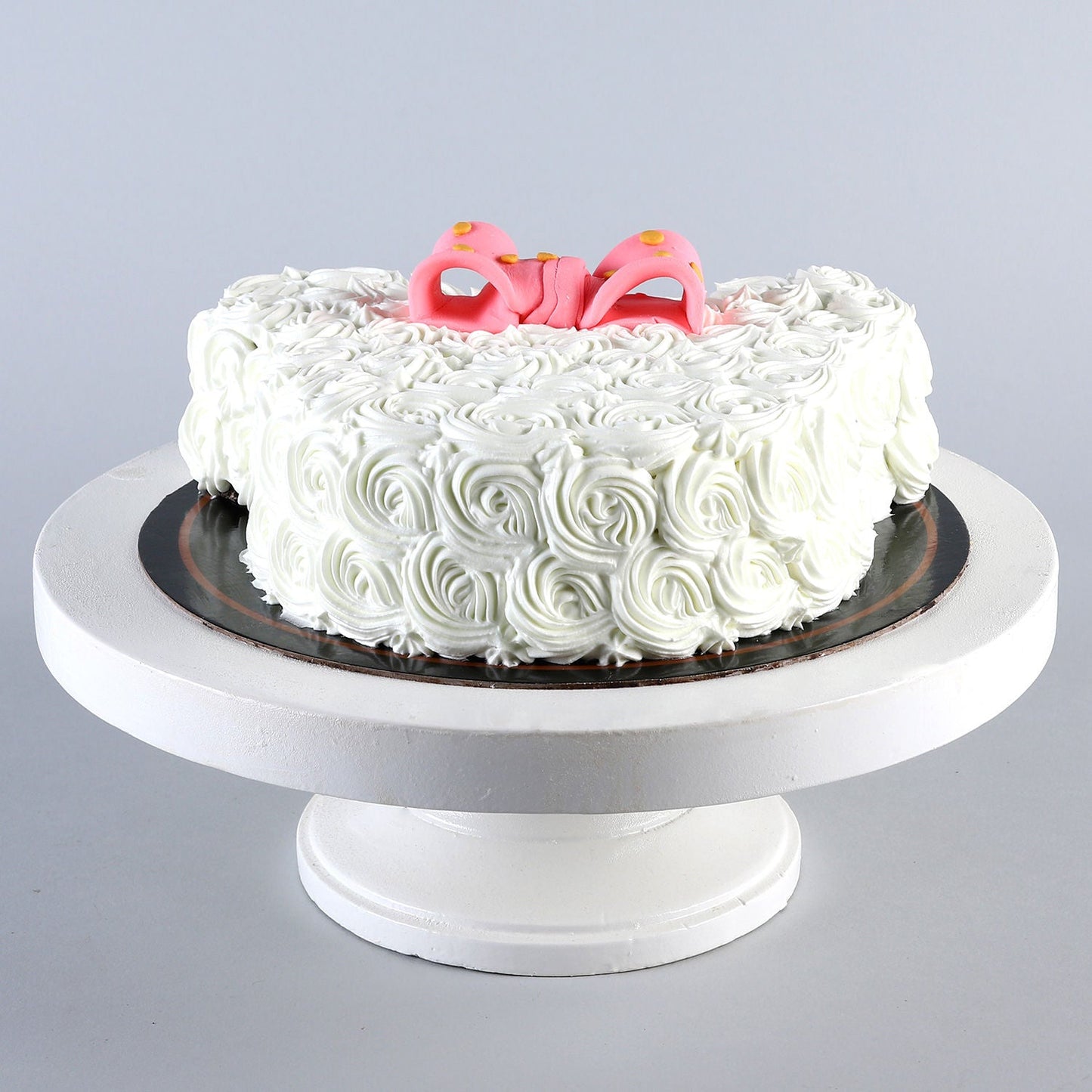 Cute Minnie Mouse Chocolate Cake