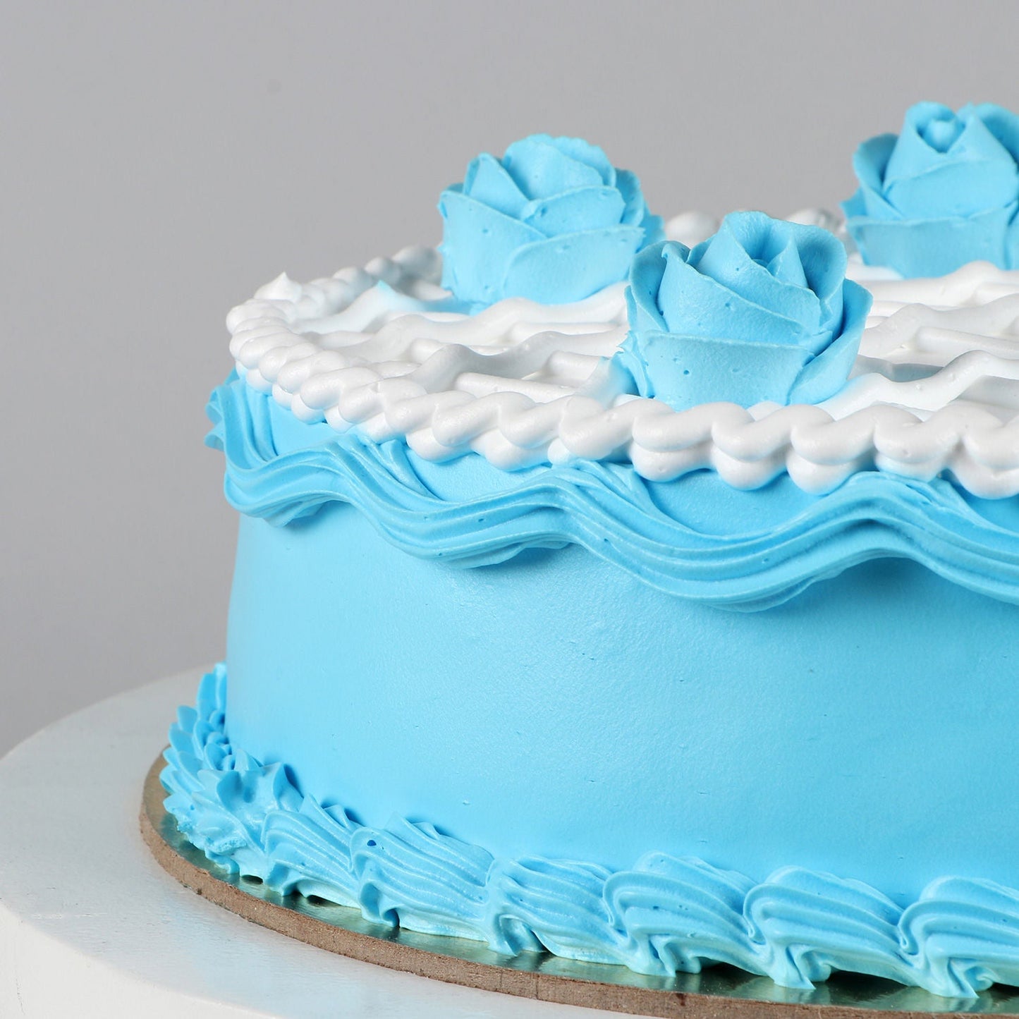 Blue Roses Chocolate Cake