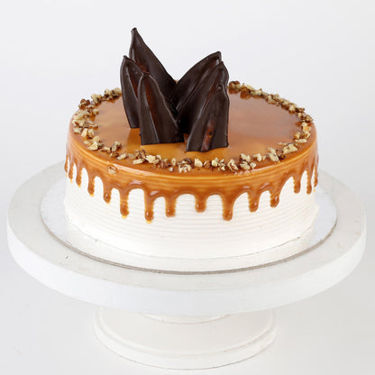 Caramel Walnut Cake