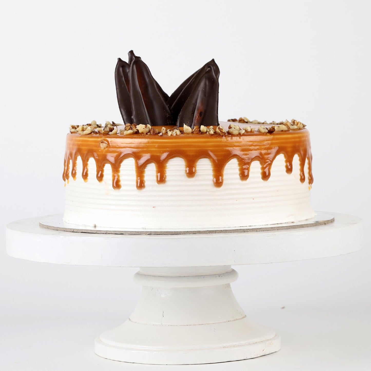 Caramel Walnut Cake