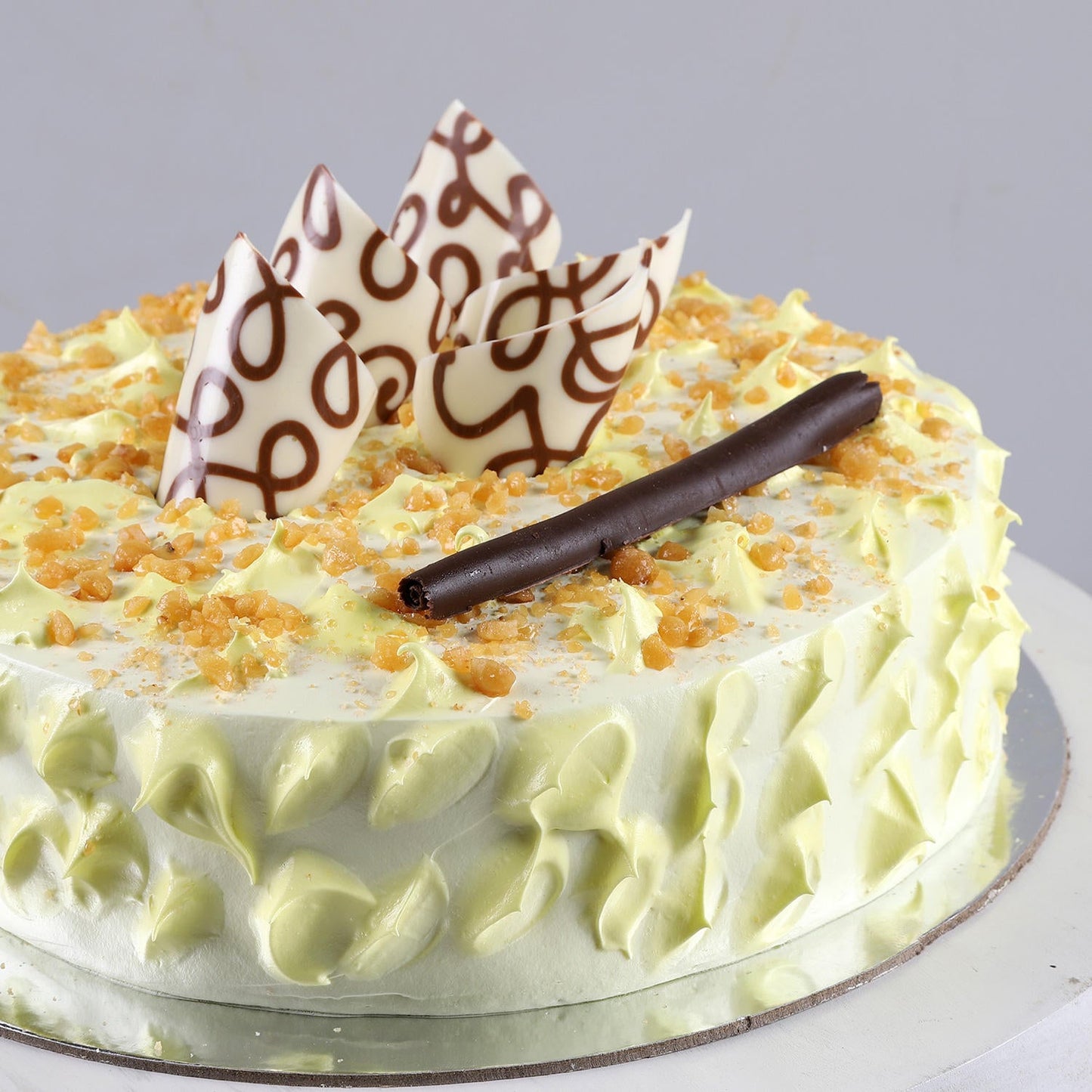 Crunchy Butterscotch Cake