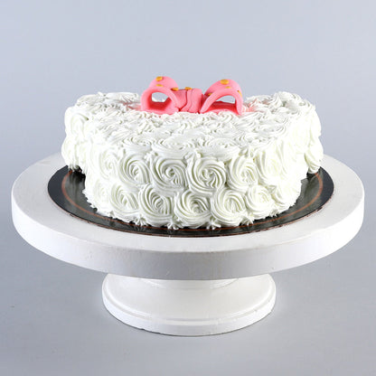 Cute Minnie Mouse Chocolate Cake